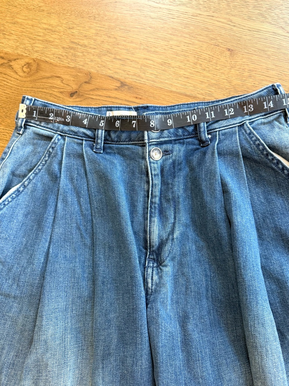 Pilcro Anthropologie High Rise Balloon Leg Pleated Denim medium wash - Picture 3 of 14